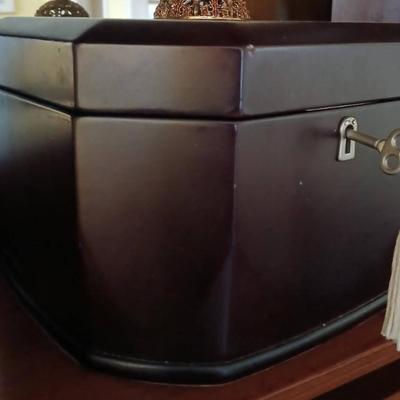 Sale Photo Thumbnail #30