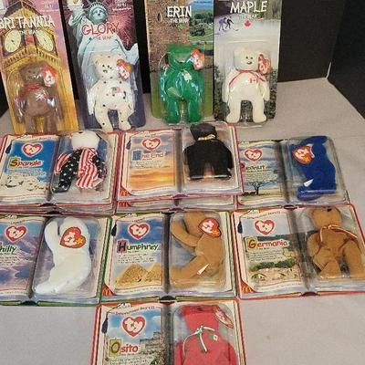 4 Intl Ty Teenie Beanie Babies, 11 Intl II Babies & Millennium Calendar 