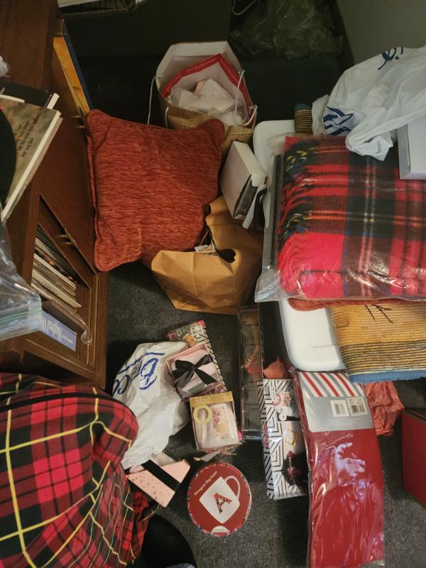 Sale Photo Thumbnail #136