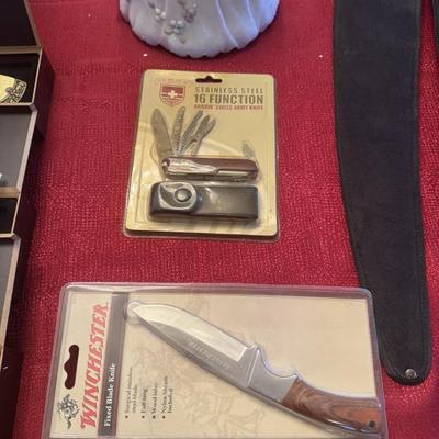 Sale Photo Thumbnail #395