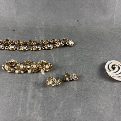 Sale Photo Thumbnail #153