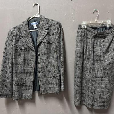 Sale Photo Thumbnail #186