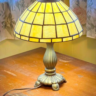 Tasteful Glass Desk Lamp