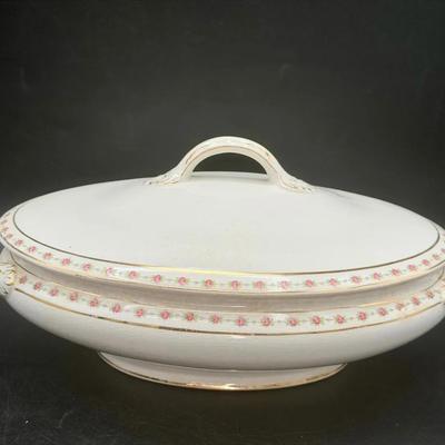 Mercer Pottery Co Semi-Vitreous Covered Dish 