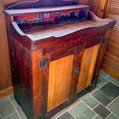 Rustic Chest / Dry Sink