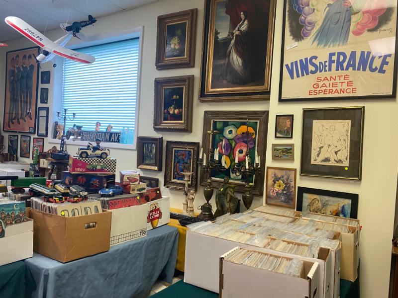 Sale Photo Thumbnail #3