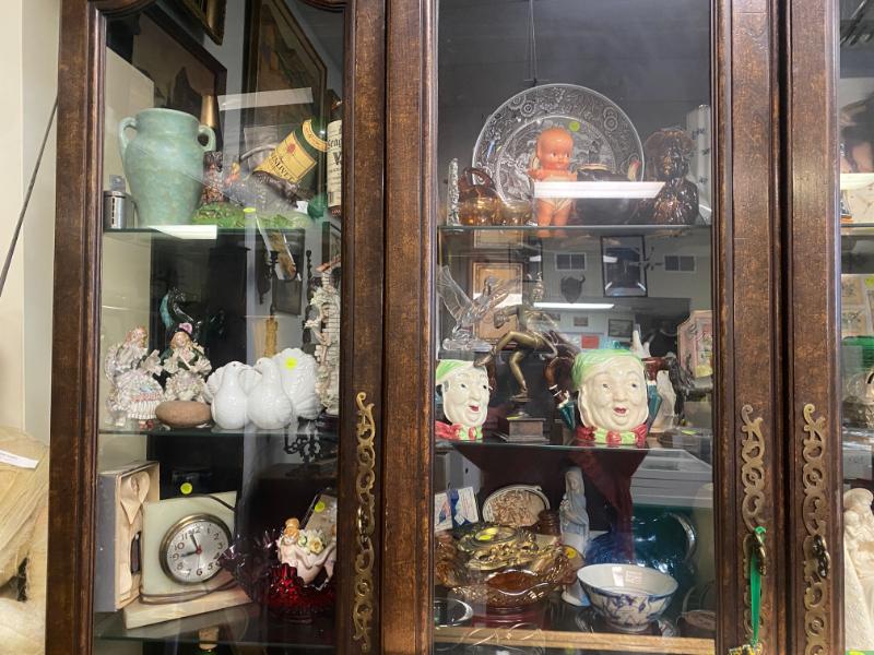 Sale Photo Thumbnail #12