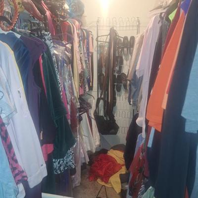 Sale Photo Thumbnail #77