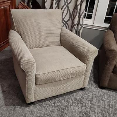 Sale Photo Thumbnail #33