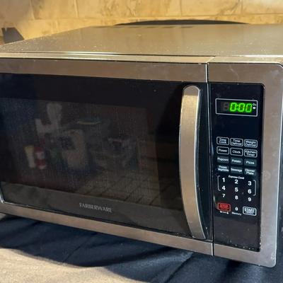 Farberware 1000W Microwave Oven