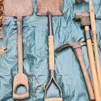Assortment Of 5 Yard Tools