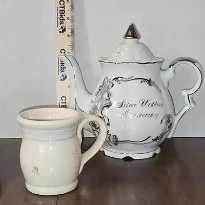 Day Lily Gravy Bowl And Assorted China