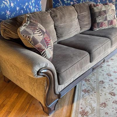 Ashley Furniture Couch With Wooden Base 
