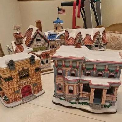 Lefton Colonial Villages Christmas Decor