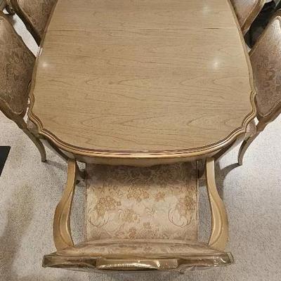 Basic Witz Table, China, Buffet