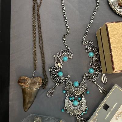 Sale Photo Thumbnail #156