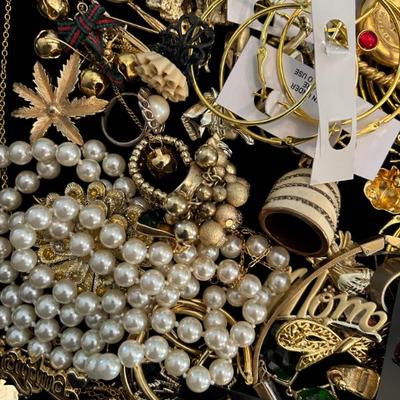 Sale Photo Thumbnail #135