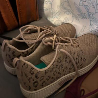 Sale Photo Thumbnail #267