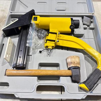 Sale Photo Thumbnail #146