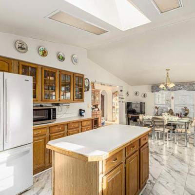 Sale Photo Thumbnail #27