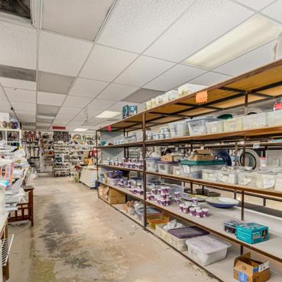 Sale Photo Thumbnail #47