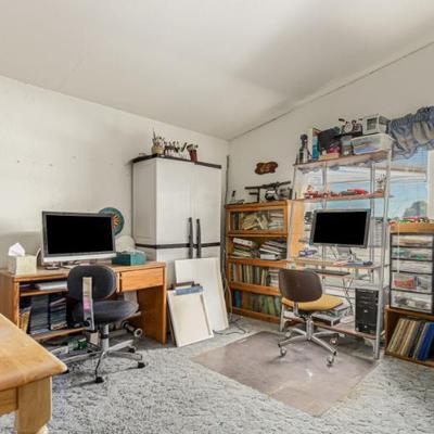 Sale Photo Thumbnail #42