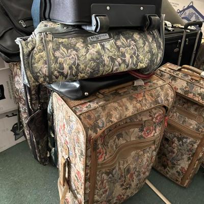 Sale Photo Thumbnail #686