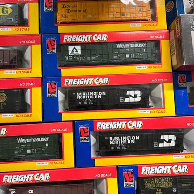 Sale Photo Thumbnail #144