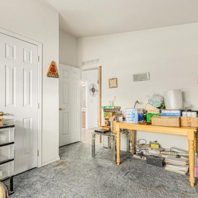 Sale Photo Thumbnail #39