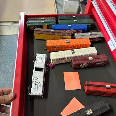 Sale Photo Thumbnail #377