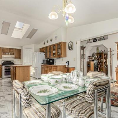 Sale Photo Thumbnail #25