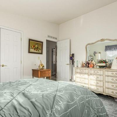 Sale Photo Thumbnail #37