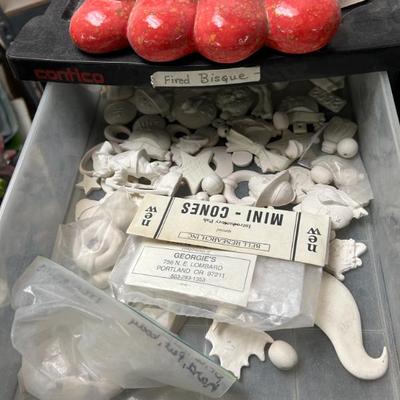 Sale Photo Thumbnail #555