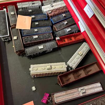 Sale Photo Thumbnail #378