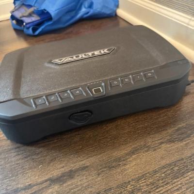 Sale Photo Thumbnail #191