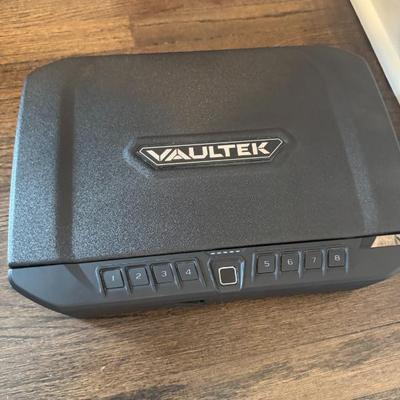 Sale Photo Thumbnail #190