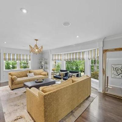 Sale Photo Thumbnail #3