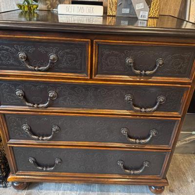 Sale Photo Thumbnail #96