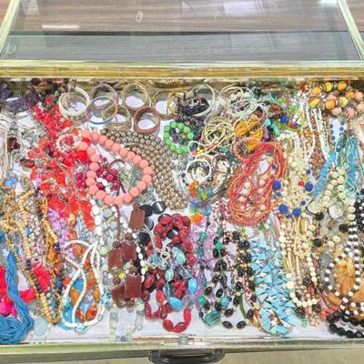 Sale Photo Thumbnail #548