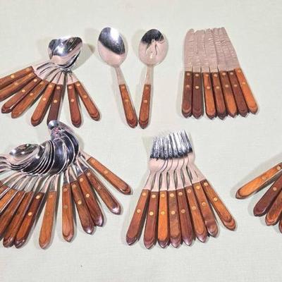 Sale Photo Thumbnail #153