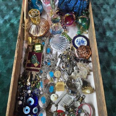 Sale Photo Thumbnail #138