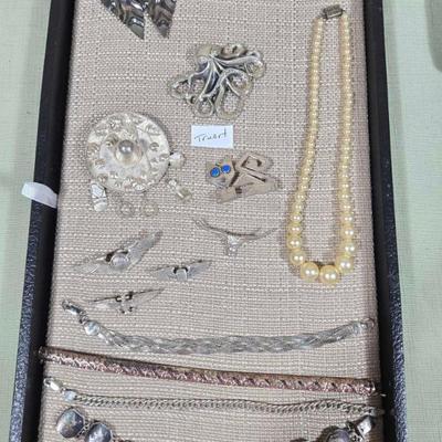 Sale Photo Thumbnail #160