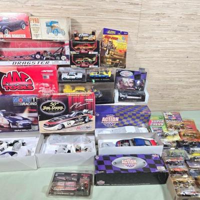 Sale Photo Thumbnail #594