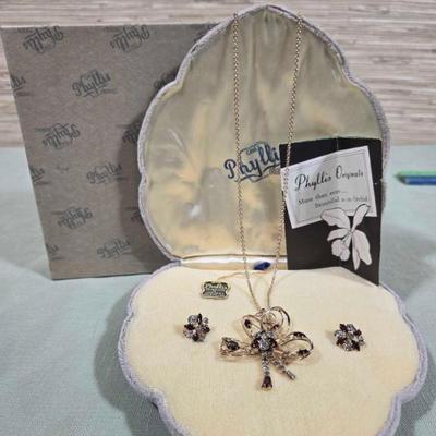 Sale Photo Thumbnail #337