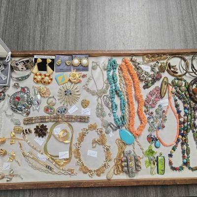 Sale Photo Thumbnail #537