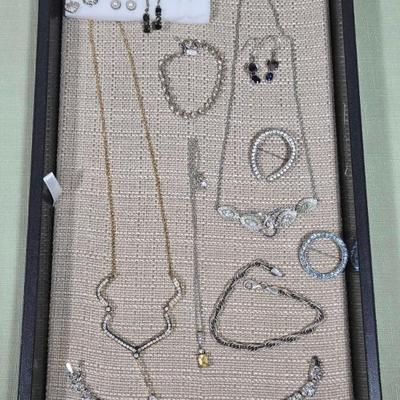 Sale Photo Thumbnail #72