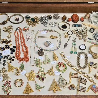 Sale Photo Thumbnail #353