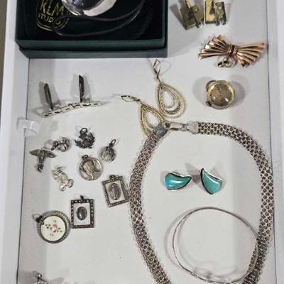 Sale Photo Thumbnail #175