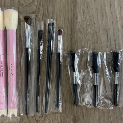 Sale Photo Thumbnail #192