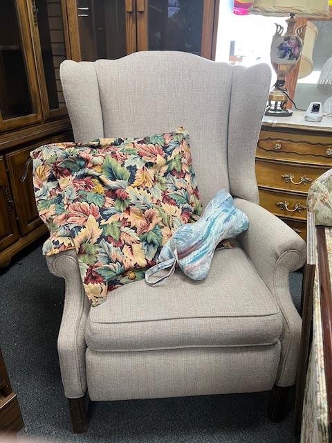 Sale Photo Thumbnail #11